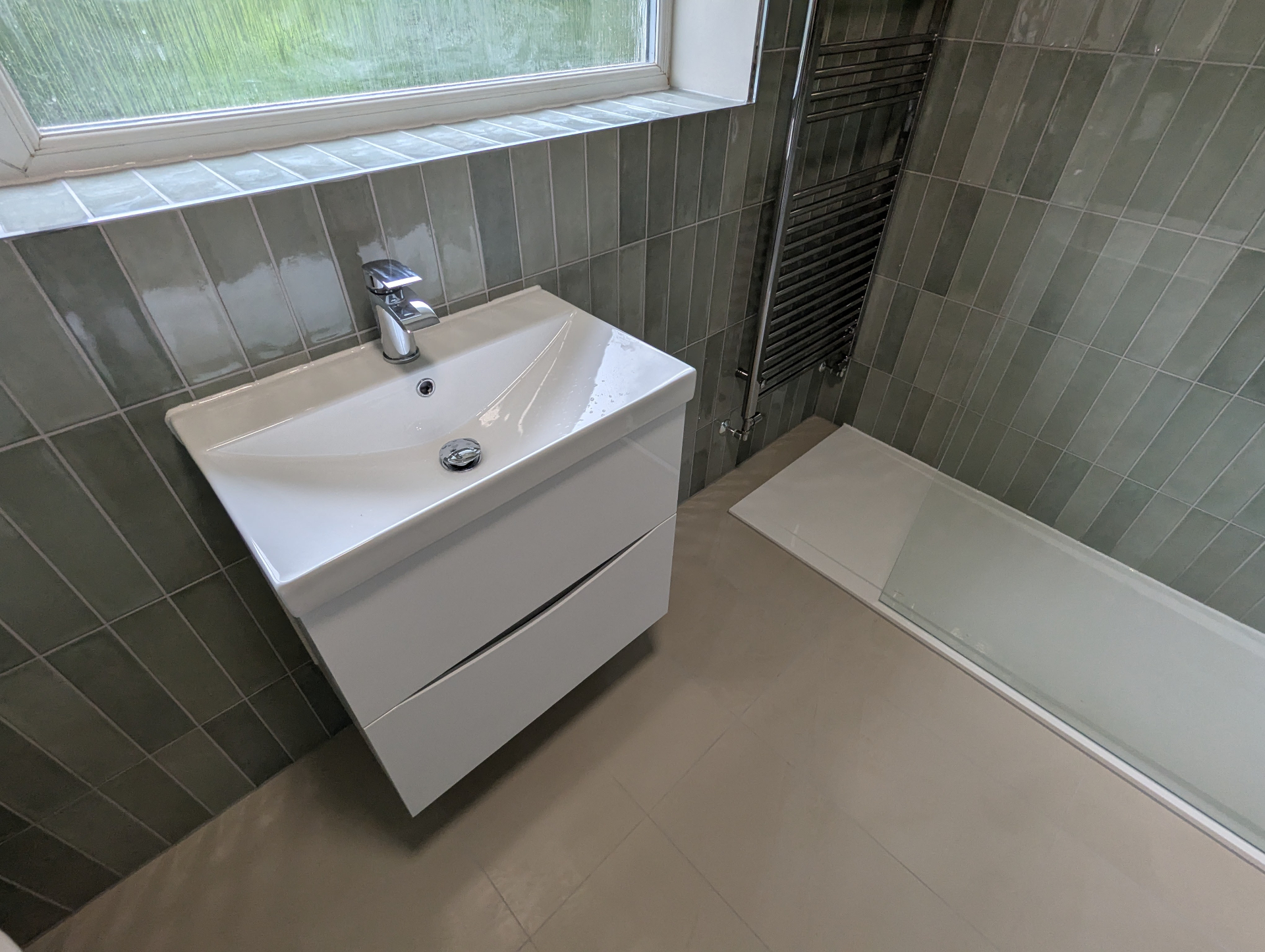 Modern bathroom renovation in Nuneaton